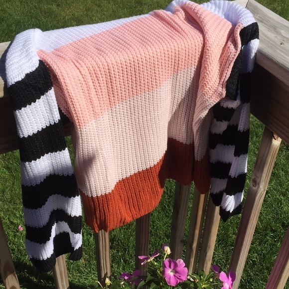 Colorblock Acrylic Sweater, Size Small - Picture 13 of 13